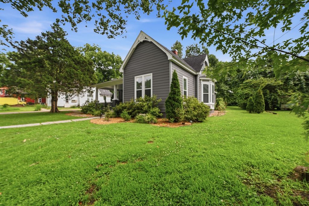 113 White St, Martin