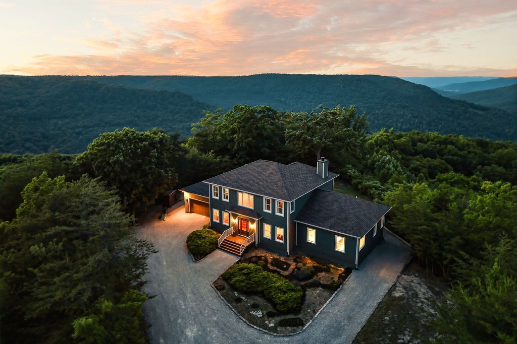 275 Buckeye Ln, Wilder