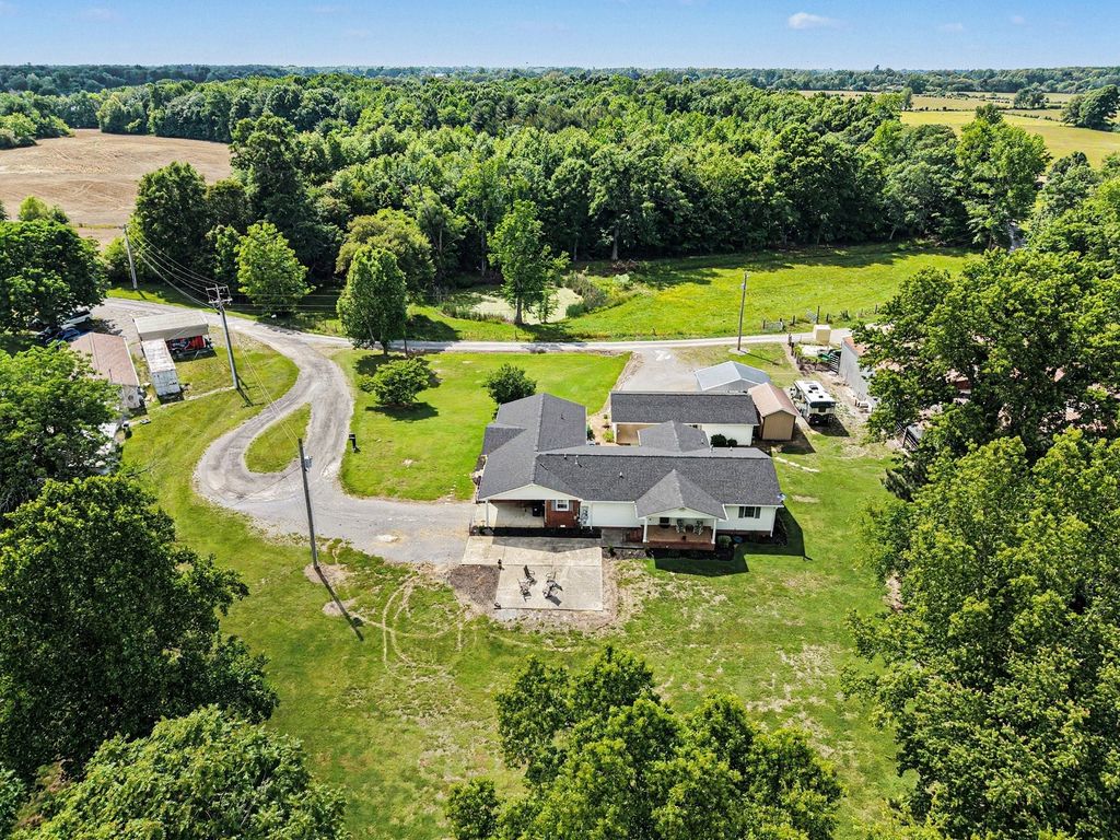 524 Elm St, Smithville