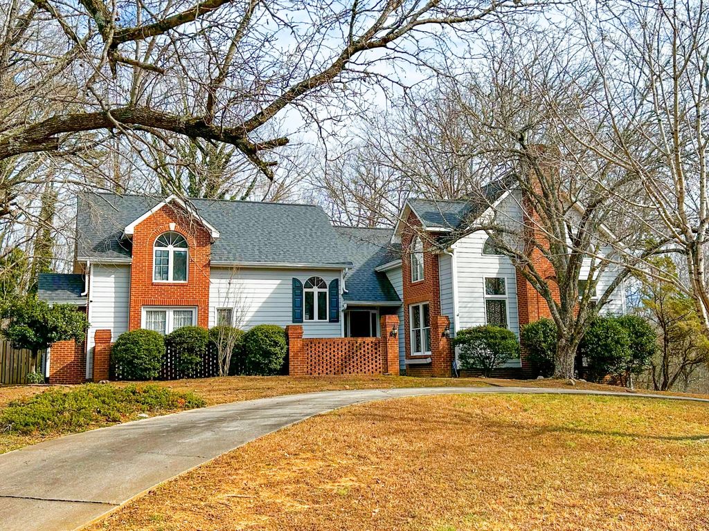 3710 Sourwood Trail Nw, Cleveland