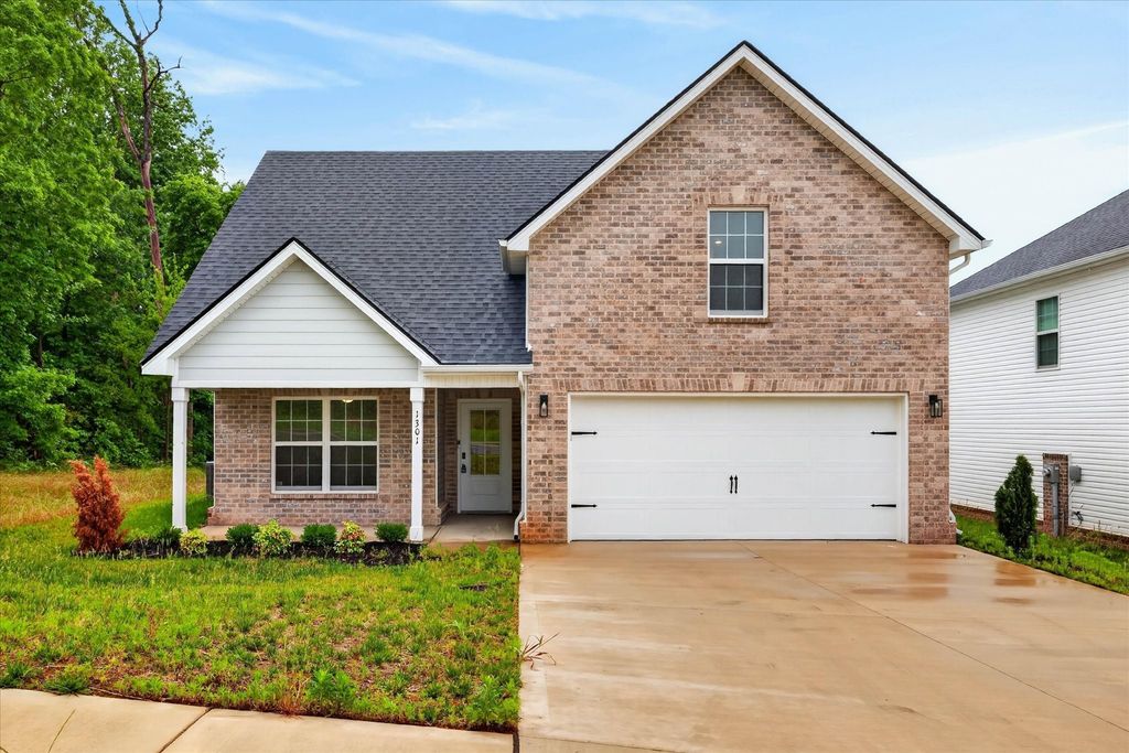 1301 Gentry Dr, Clarksville