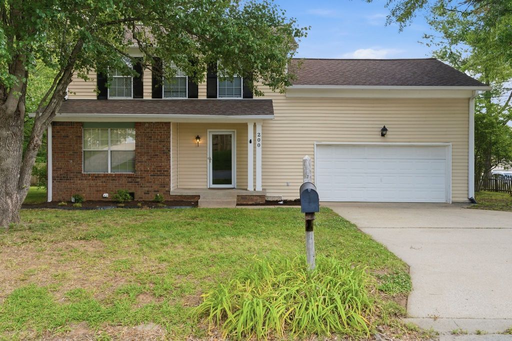 200 Barrington Ct, Old Hickory