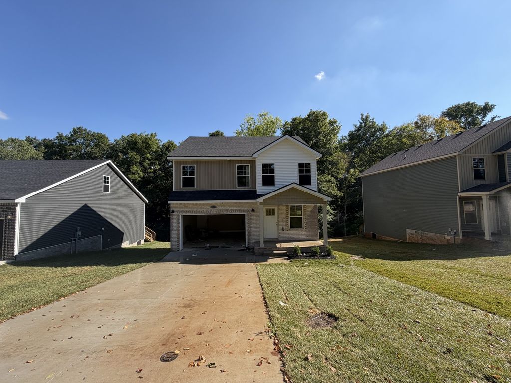 160 Irish Hills, Clarksville