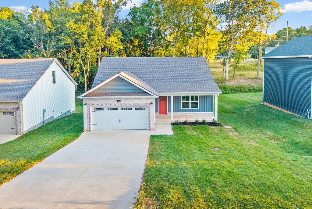 156 Irish Hills, Clarksville