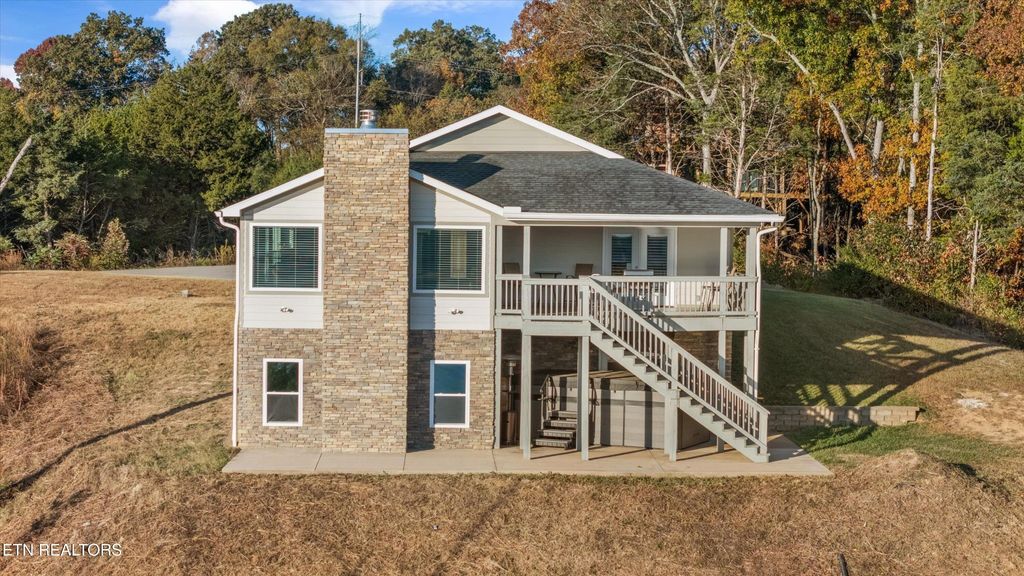 313 Sunrise Tr, Dandridge