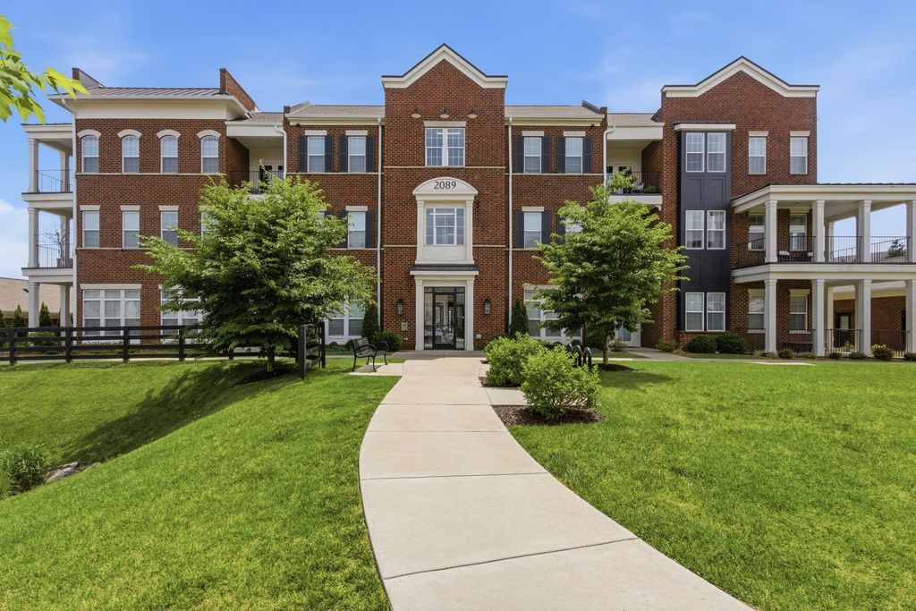 2089 Branford Pl 301, Thompsons Station