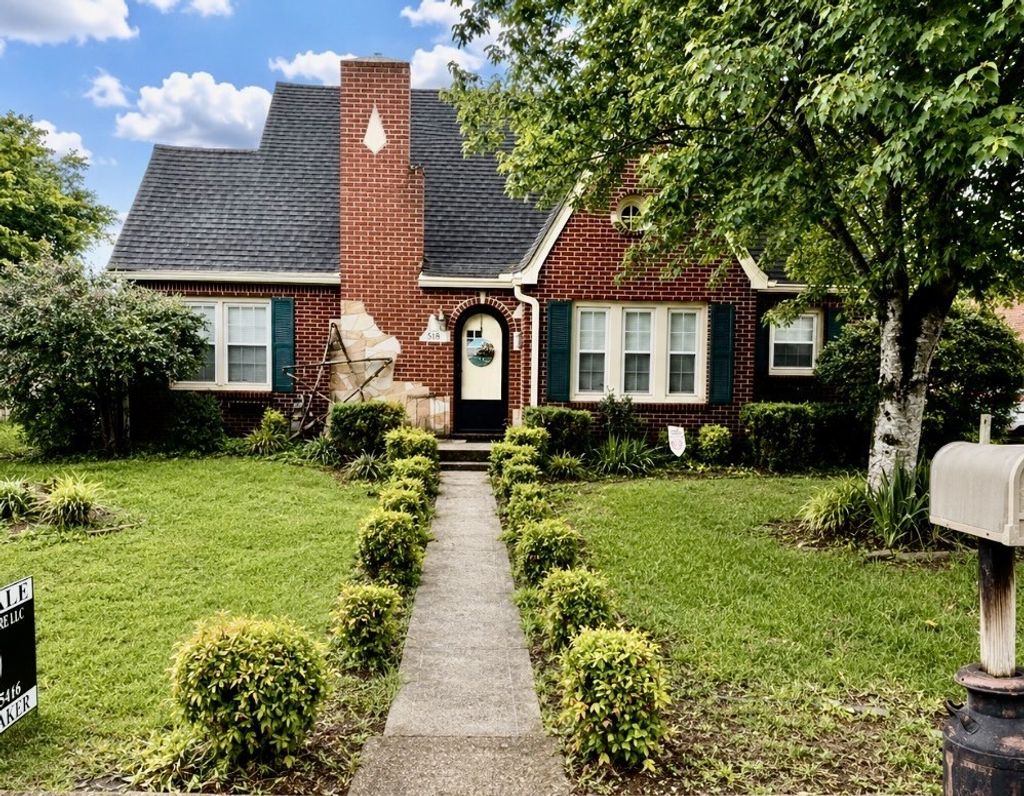 518 Jefferson Ave E, Carthage