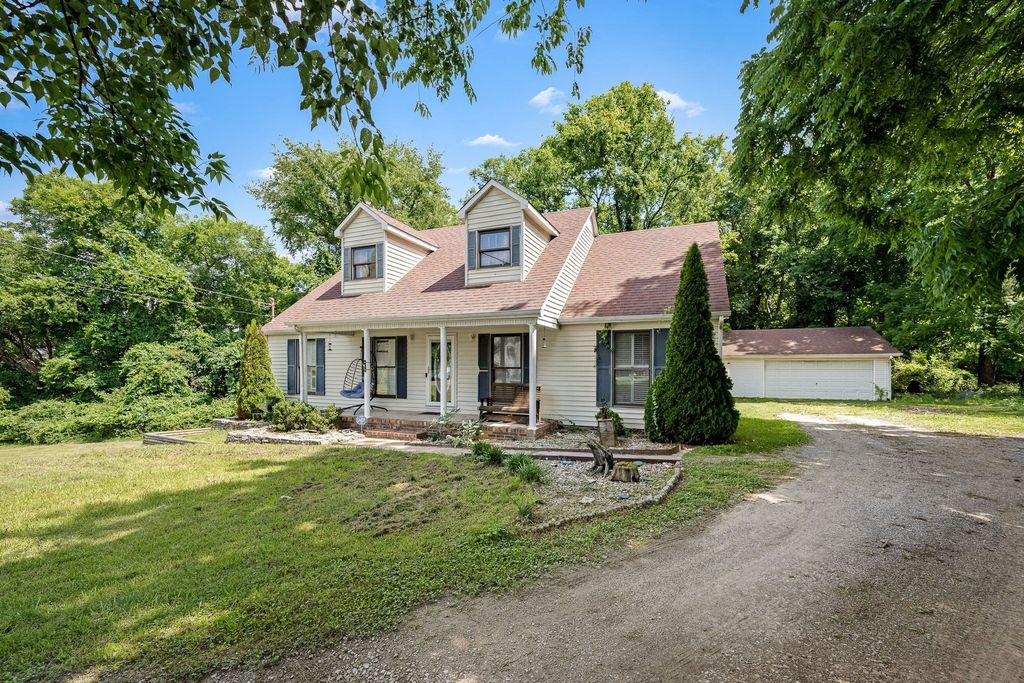 134 Keenan Ln, Shelbyville