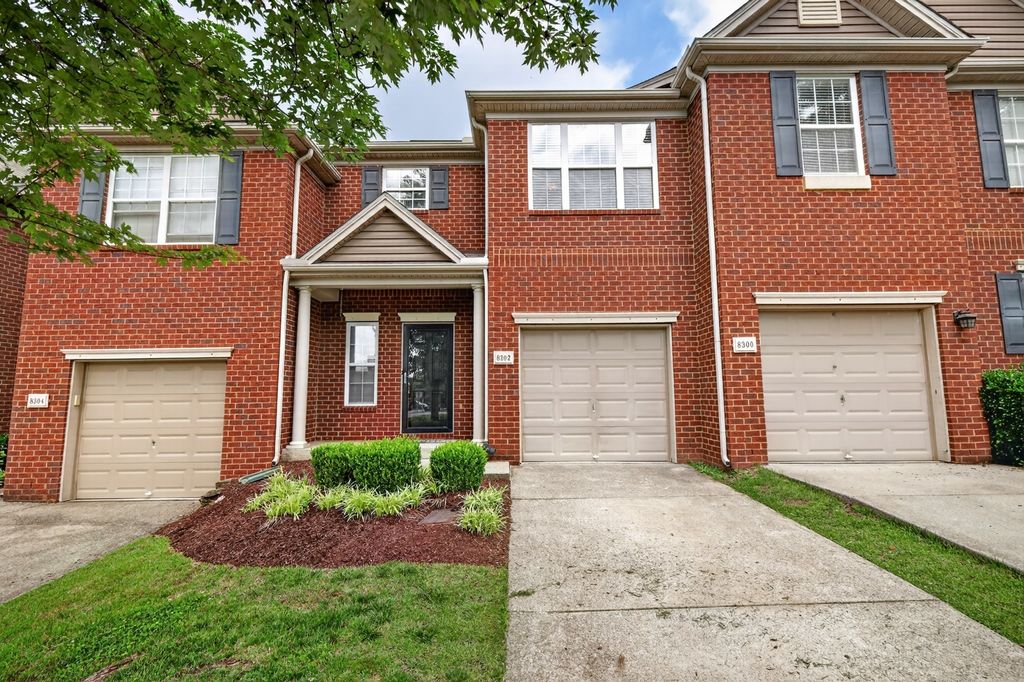 8302 Oak Knoll Dr, Brentwood