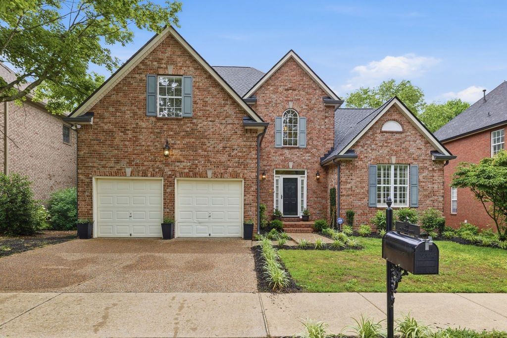 421 Galloway Dr, Franklin