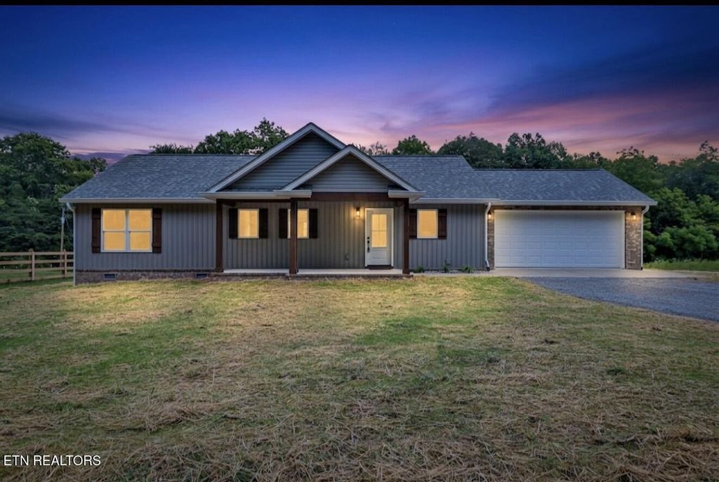 1259 Franklin Loop, Clarkrange