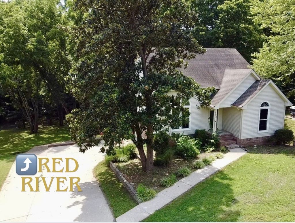 1753 Broadripple Dr, Clarksville