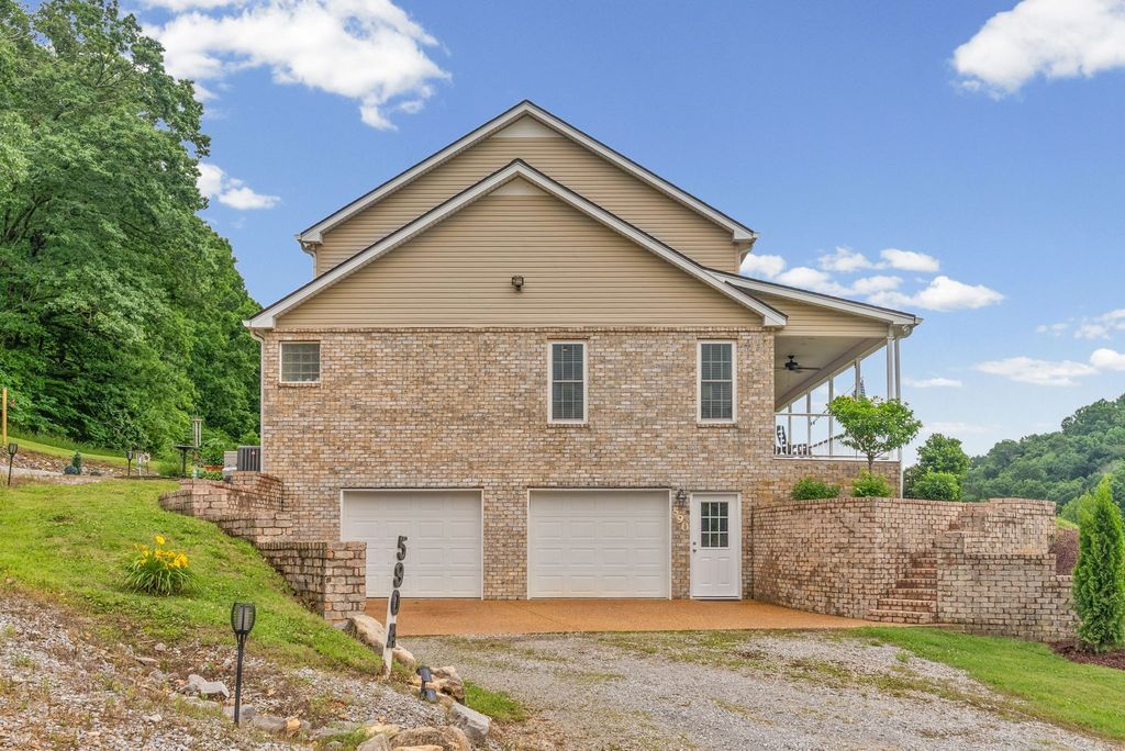 590a Lindsey Hollow Rd, Gallatin