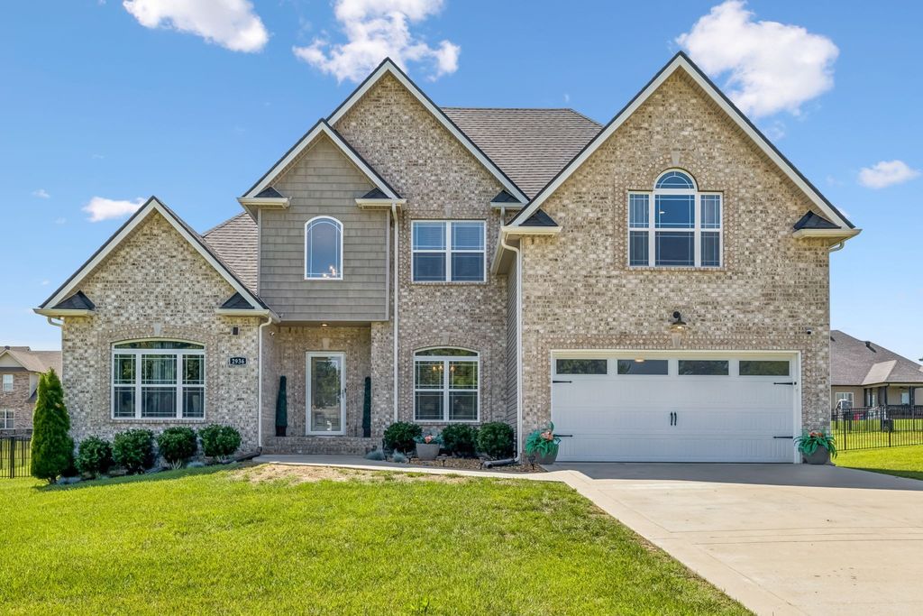 2936 Kirkwood Rd, Clarksville