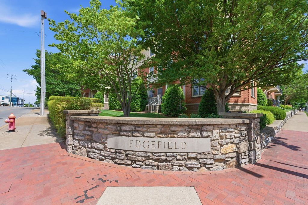 800 Woodland St 101, Nashville