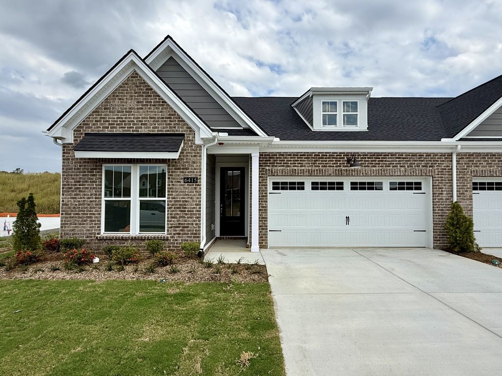 6415 Waymeet Dr, Spring Hill