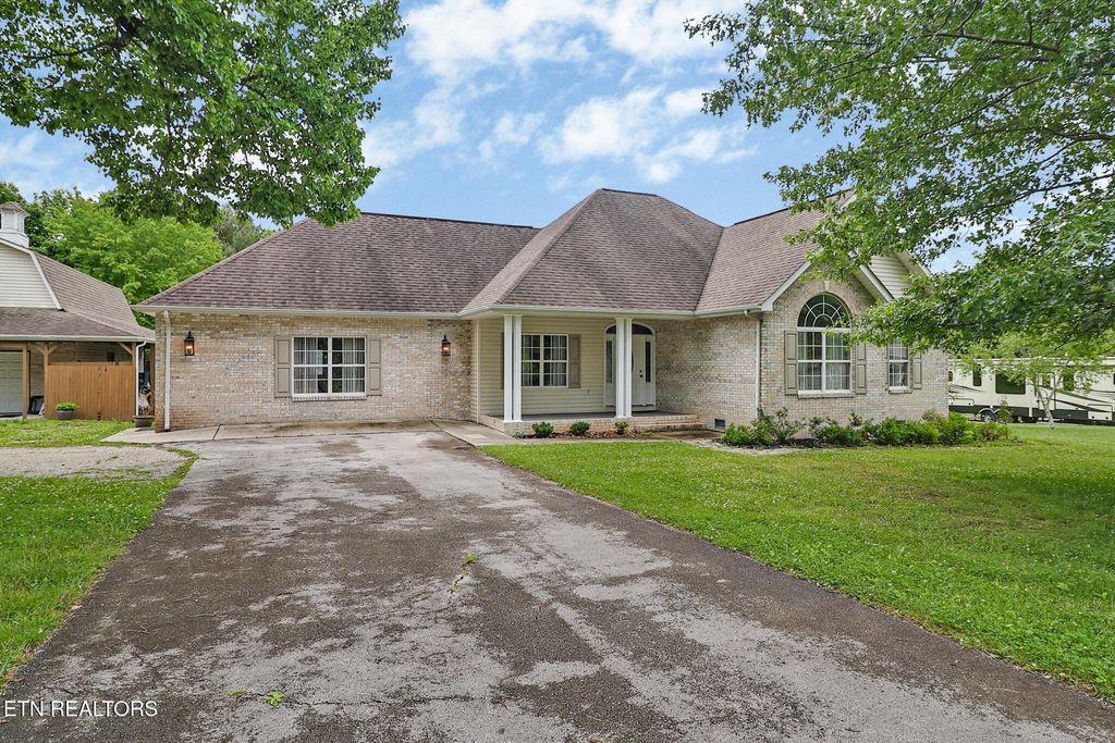 809 Buffalo Tr, Clarkrange