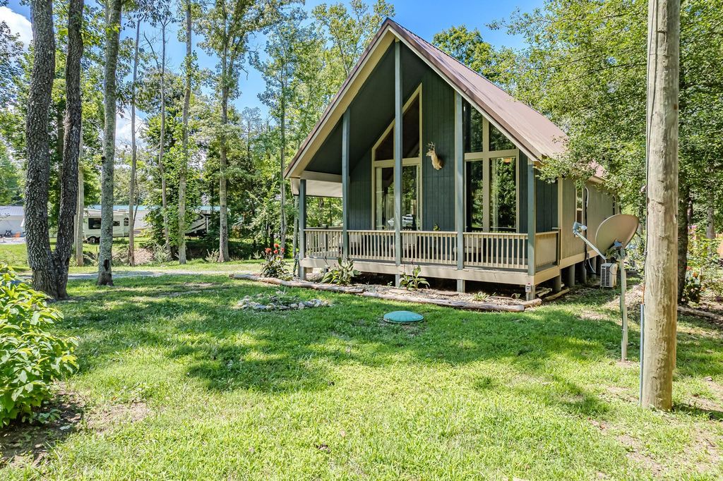 6725 State Highway 304, Ten Mile