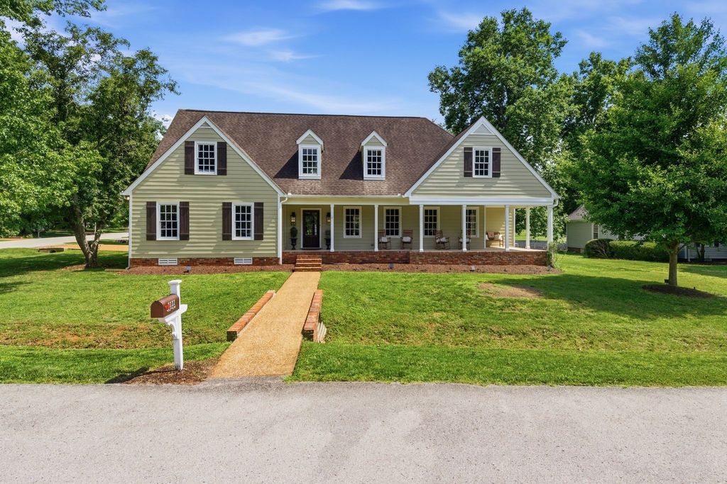 1111 Greenleaf Way, Franklin