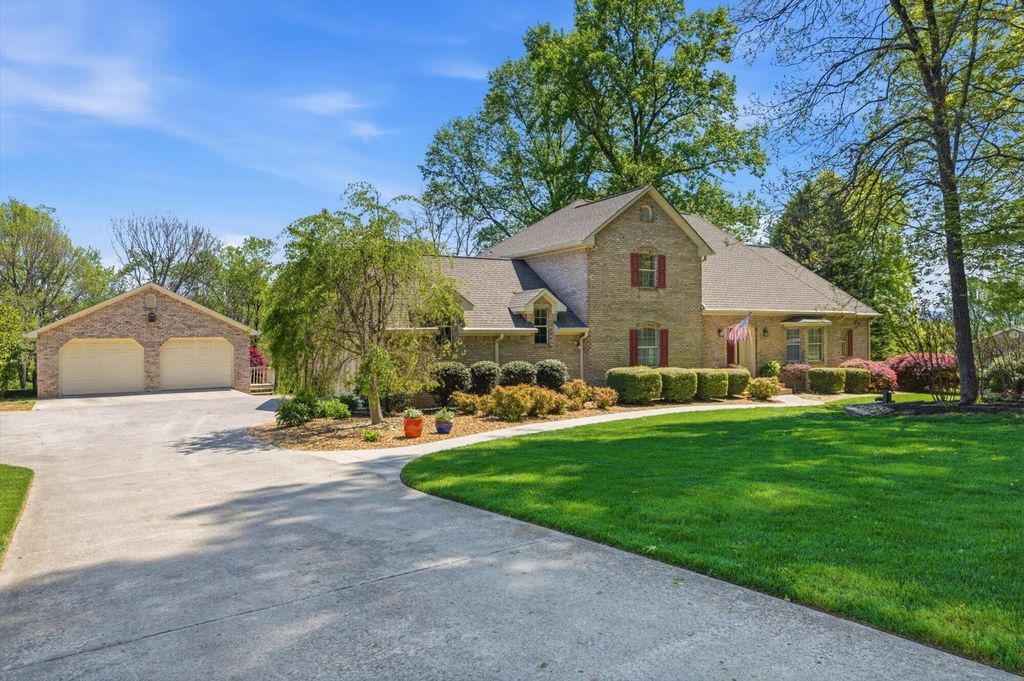 145 County Road 573, Englewood