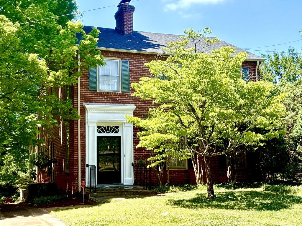 602 E Madison Avenue, Athens