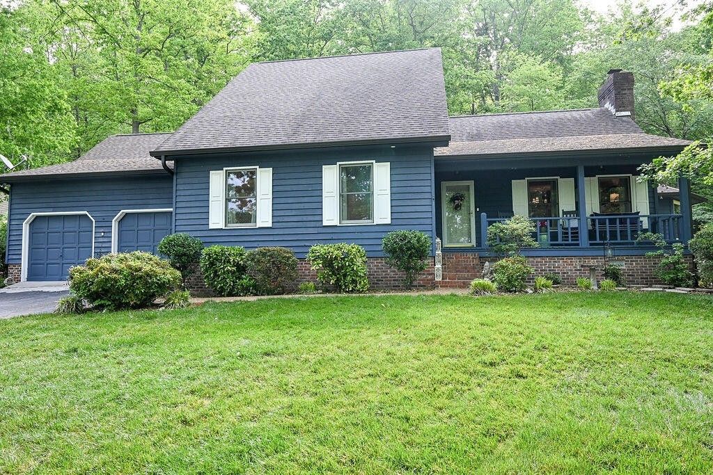 2168 Little Falls Circle Nw, Cleveland