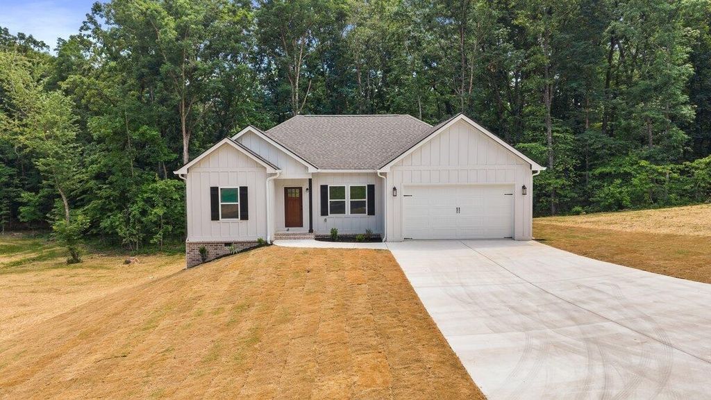 125 County Road 155, Riceville