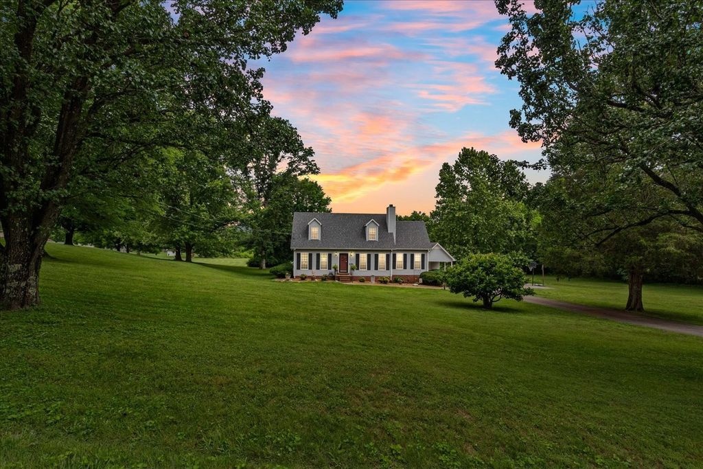 187 Garland Dr, Pulaski