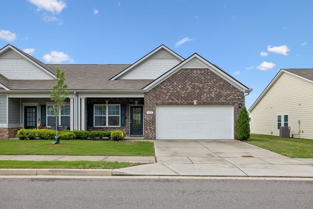 932 Millstream Dr, Nashville