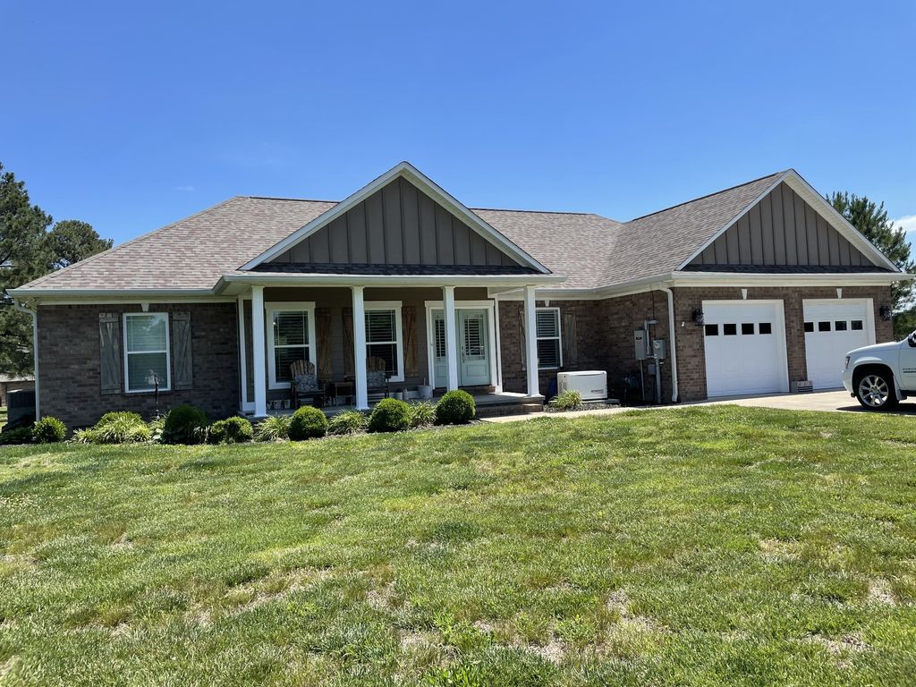123 Planter Cir, Leoma