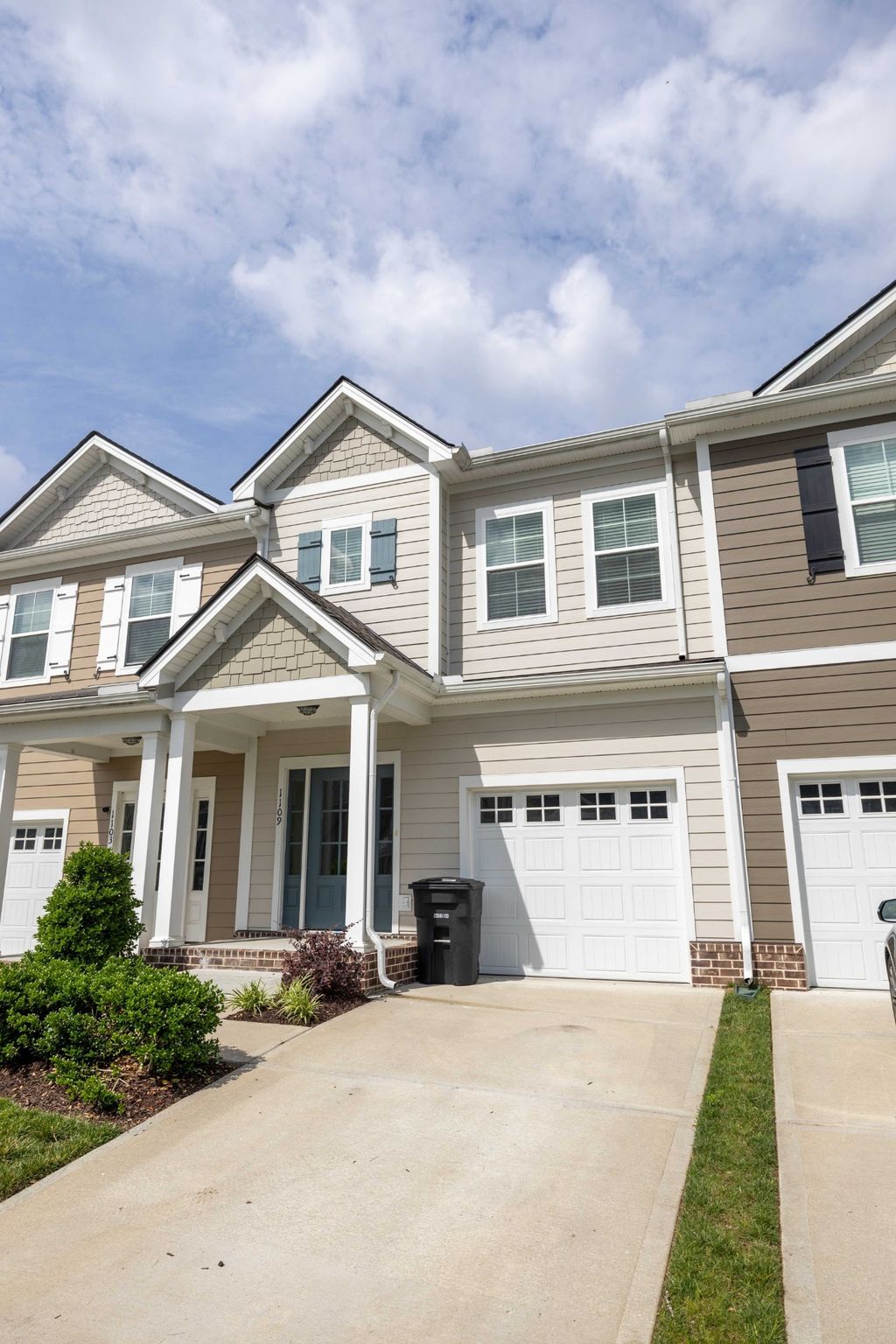1109 Sweetleaf Dr, Franklin