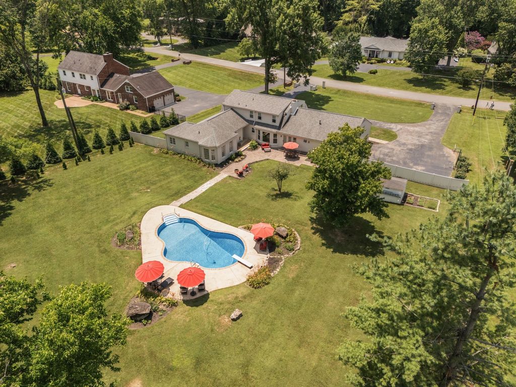 6306 Milbrook Rd, Brentwood