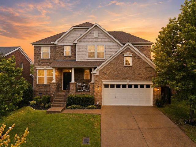 7637 Kemberton Dr E, Nolensville