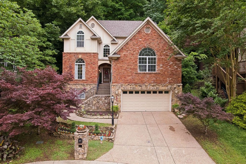 2580 Devon Valley Dr, Nashville