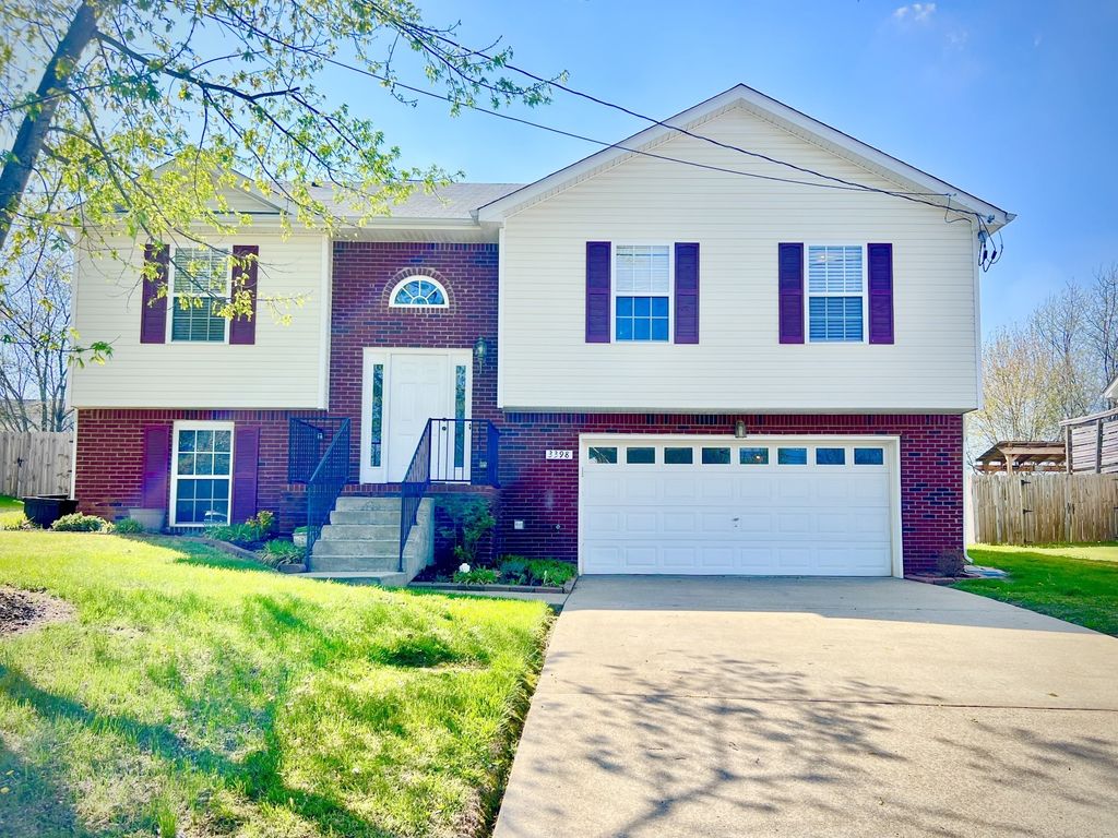 3398 Queensbury Rd, Clarksville