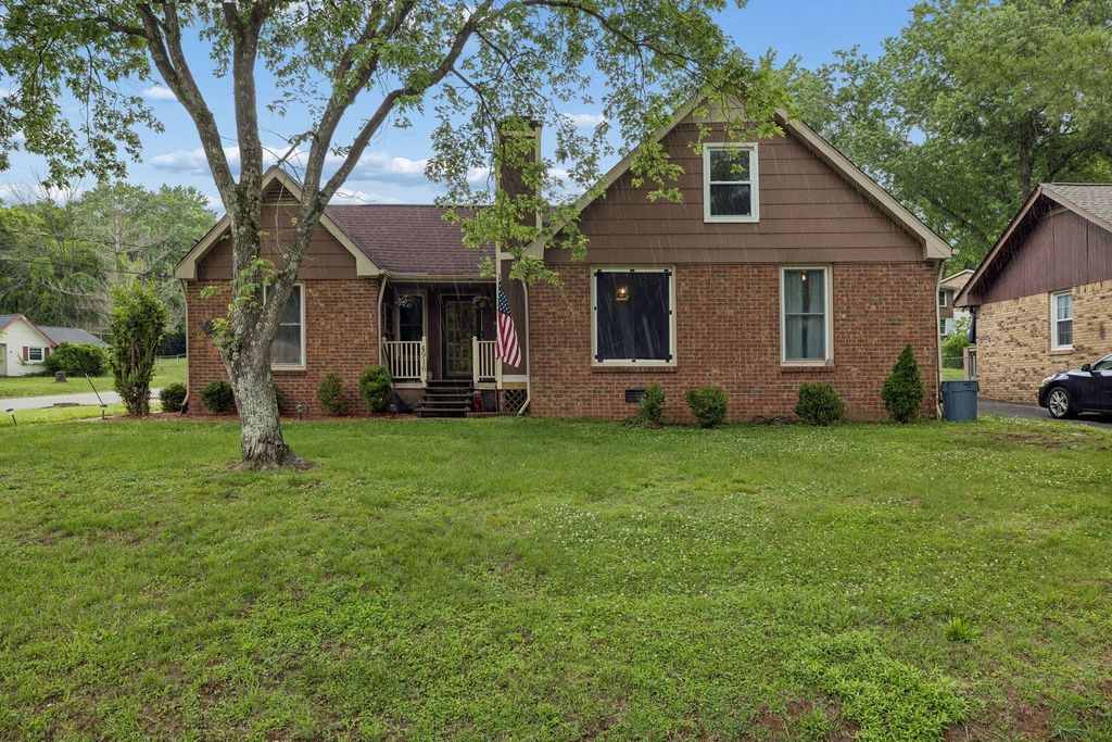 4916 Shadowlawn Dr, Hermitage