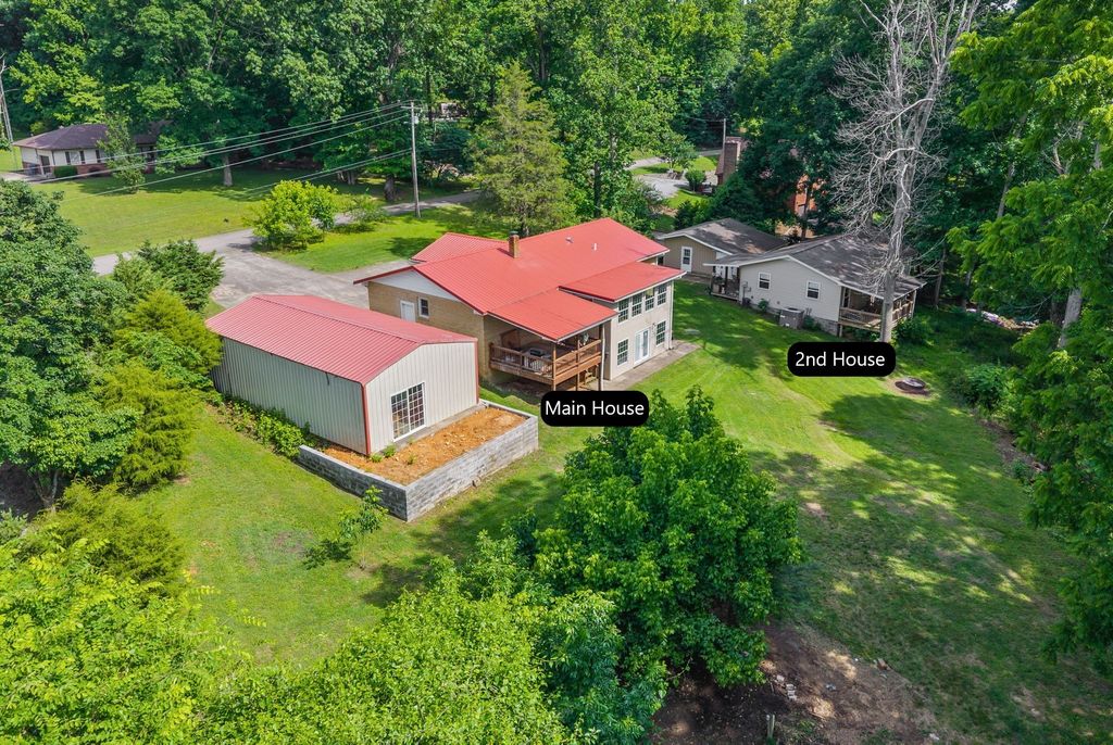 457 Lakeland Dr, Dover