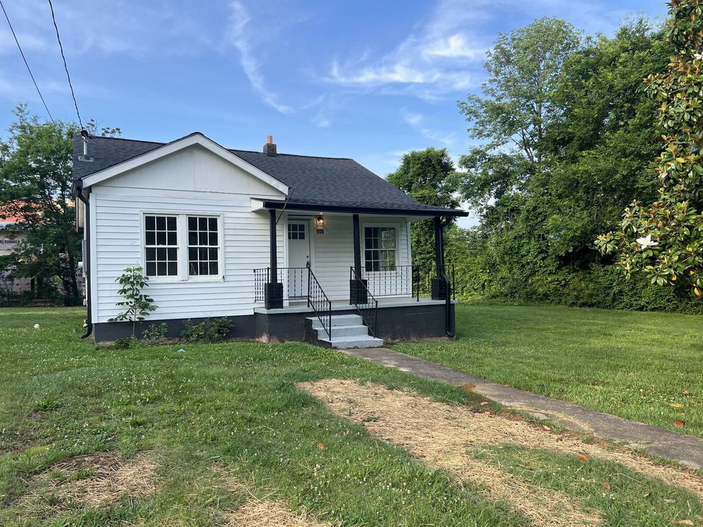 906 Carthage Hwy, Lebanon