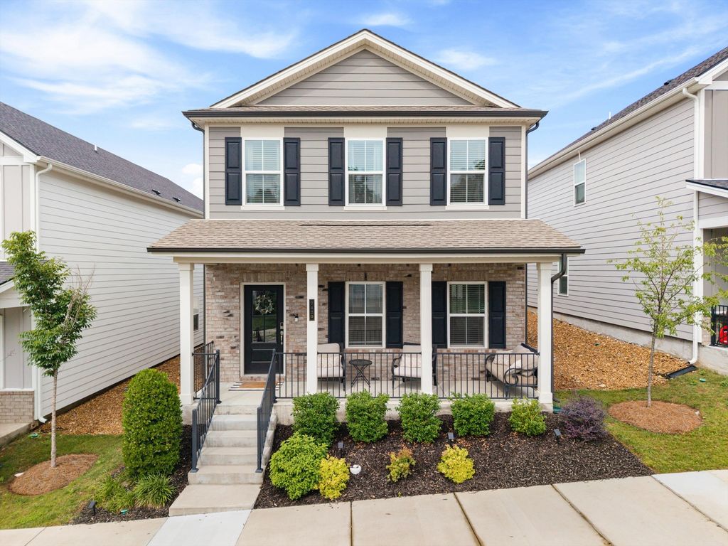 7420 Blue Gable Rd, Hermitage