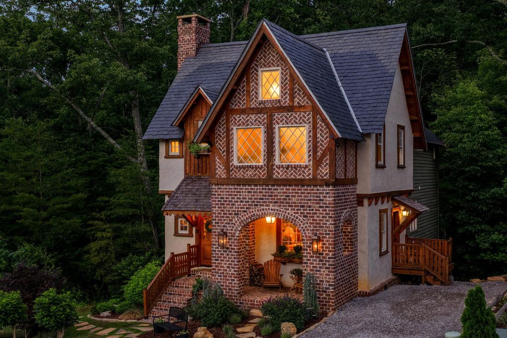 32 Lantern Cove Road, Chickamauga