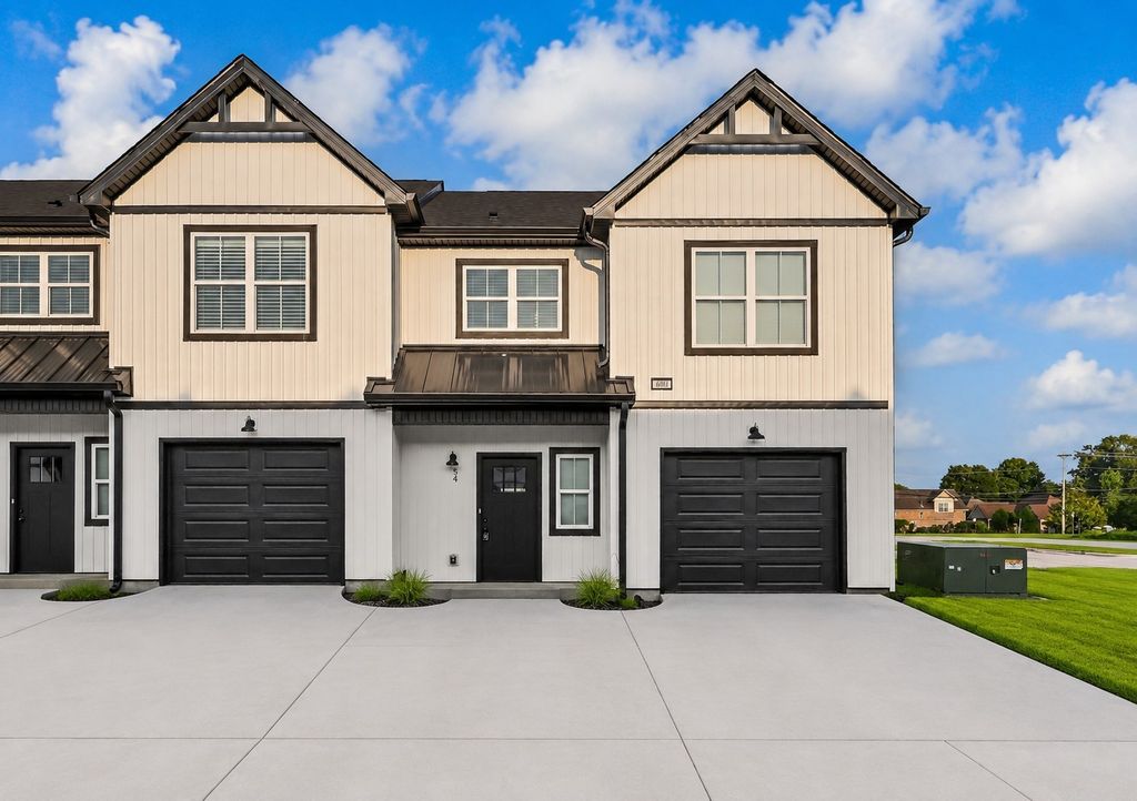 166 Sango Dr 54, Clarksville