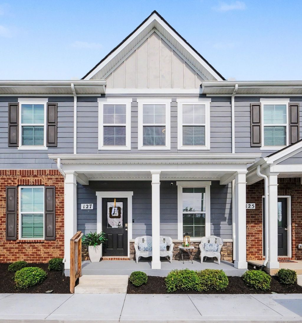 127 Grayson Cir, Chapel Hill
