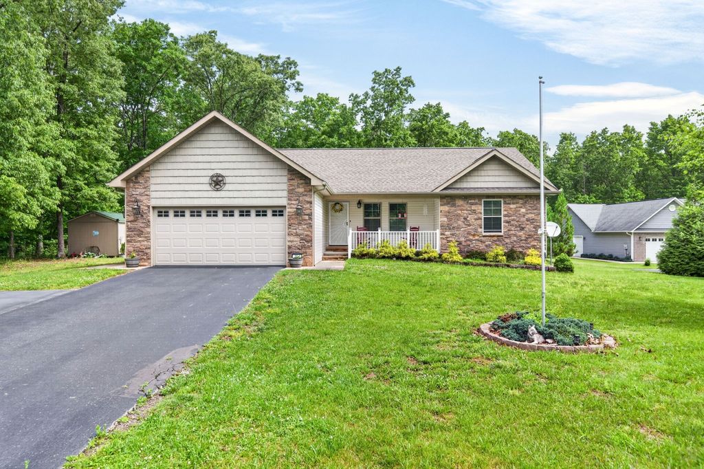 234 Stonecrest Ave, Crossville