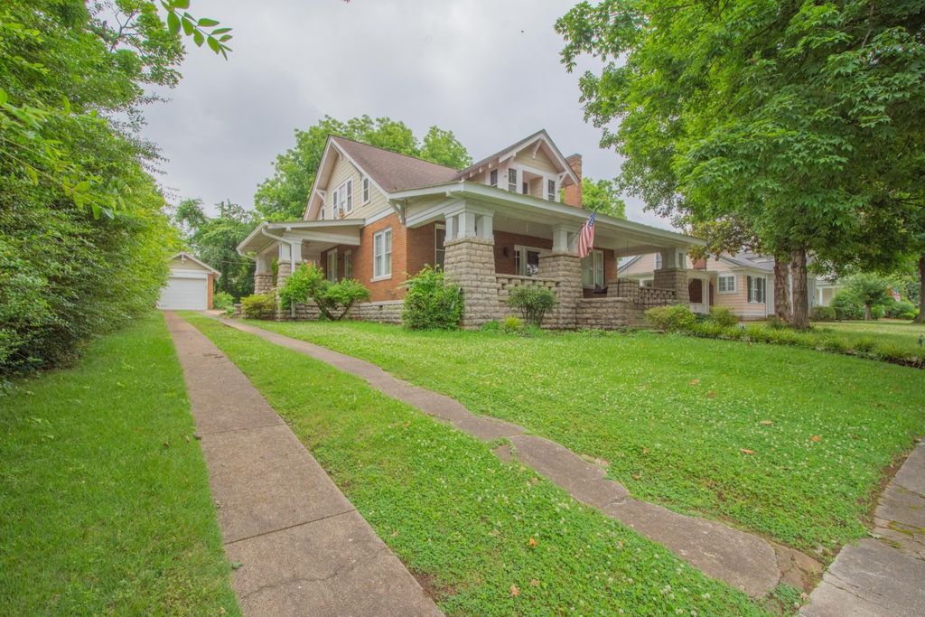311 S 3rd St, Pulaski