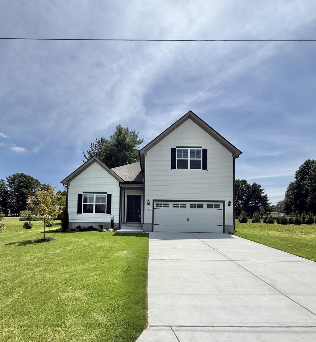284 Country Circle, Manchester
