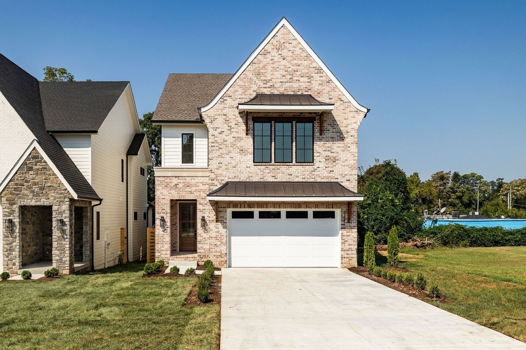 936 Crescent Hill Rd, Nashville