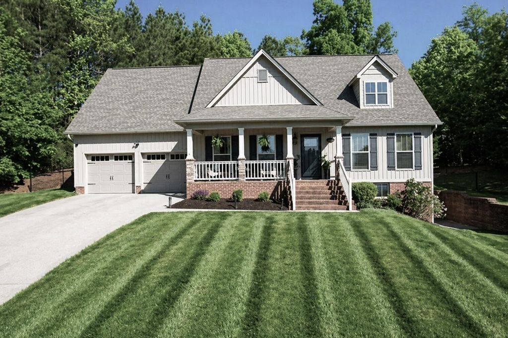310 Silver Springs Trail Nw, Cleveland
