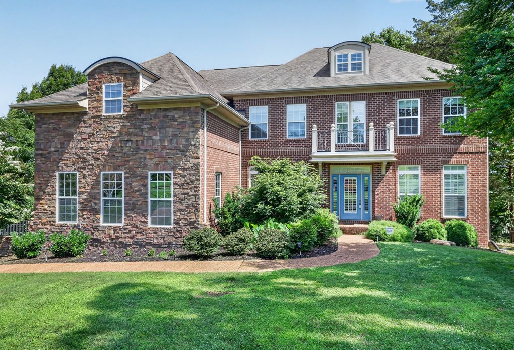 1603 Newstead Ter, Brentwood