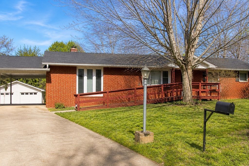 108 Printwood Dr, Dickson