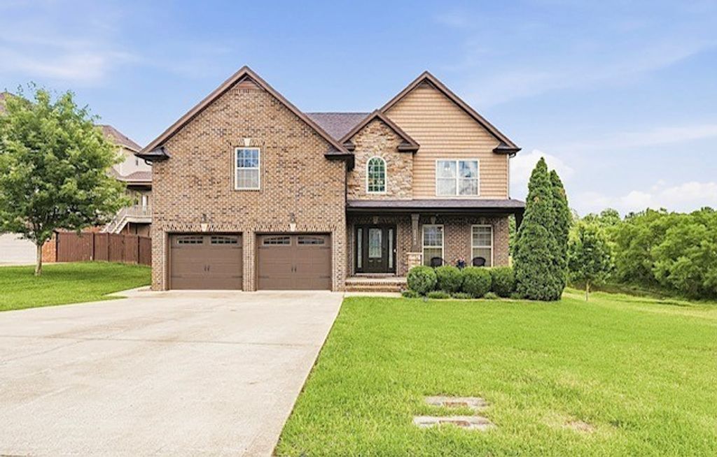 2243 Ellington Gait Dr, Clarksville